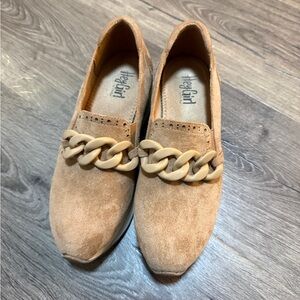 April Cornell Tan Loafers with Chain Accent